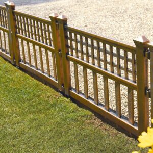 Parkland® Plastic Fence Panels Garden Lawn Edging Plant Border Landscape (Pack of 12