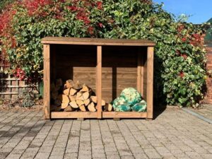 STAFFORDSHIRE GARDEN FURNITURE | HEAVY DUTY WOODEN LOG STORE | FIREWOOD STORAGE