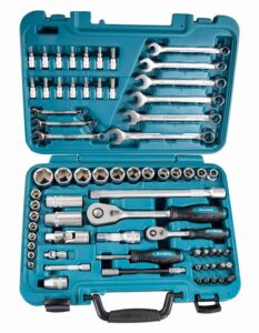 Hyundai K70 Universal Tool/Square Drive Socket Set - Stainless Steel (70-Piece)