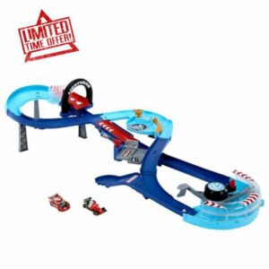 Mattel Disney and Pixar Cars Playset with 2 Toy Cars