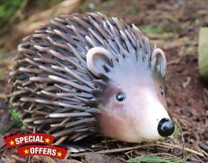 Betley Butterfly Woodland Hedgehog Garden Sculpture - Hand Crafted Metal Ornament - Handmade Hedgehog Decoration for Garden Outdoor Patio - Woodland Friend Gif
