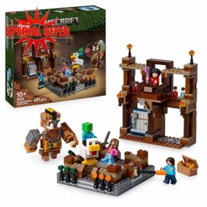 LEGO Minecraft Woodland Mansion Fighting Ring - Interactive Building Toy - incl. a Baby Zombie