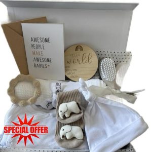 Luxury Newborn Baby Gift Hamper Set with Clothing