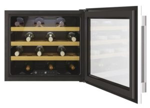 24 Bottle Capacity
