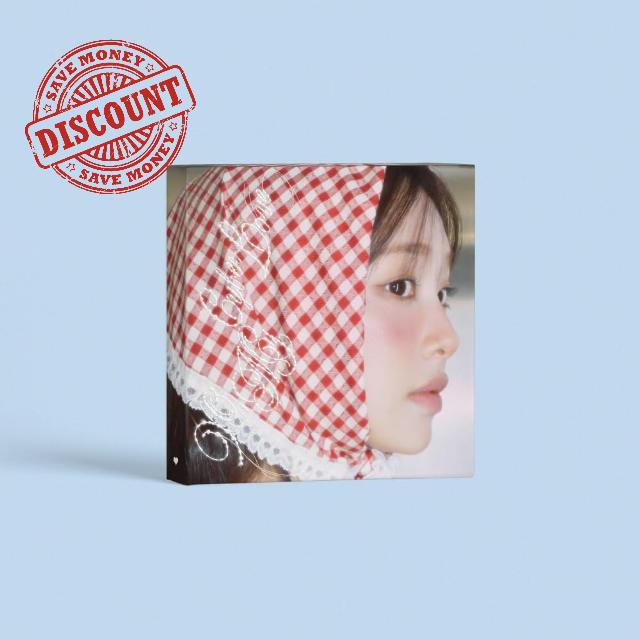 Chuu - The First Album XO