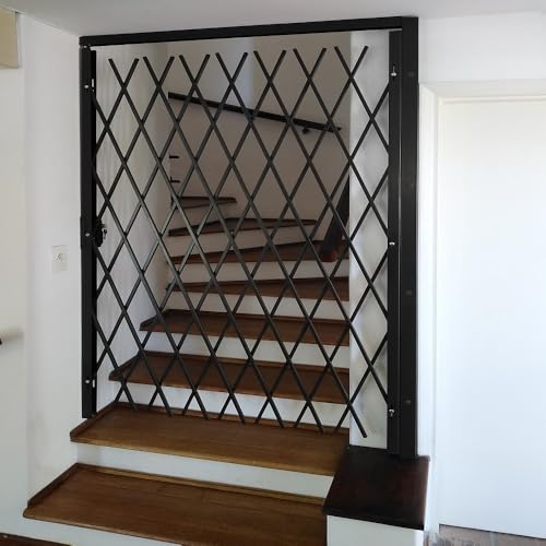 Folding Trellis Barrier