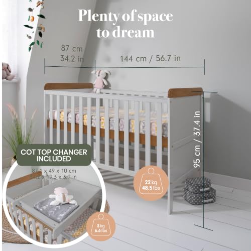 Newborn Essentials (Oak & Dove Grey)