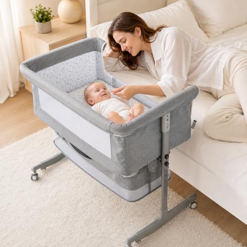 Portable Baby Cot On Wheels Rolling Wheels with Brakes